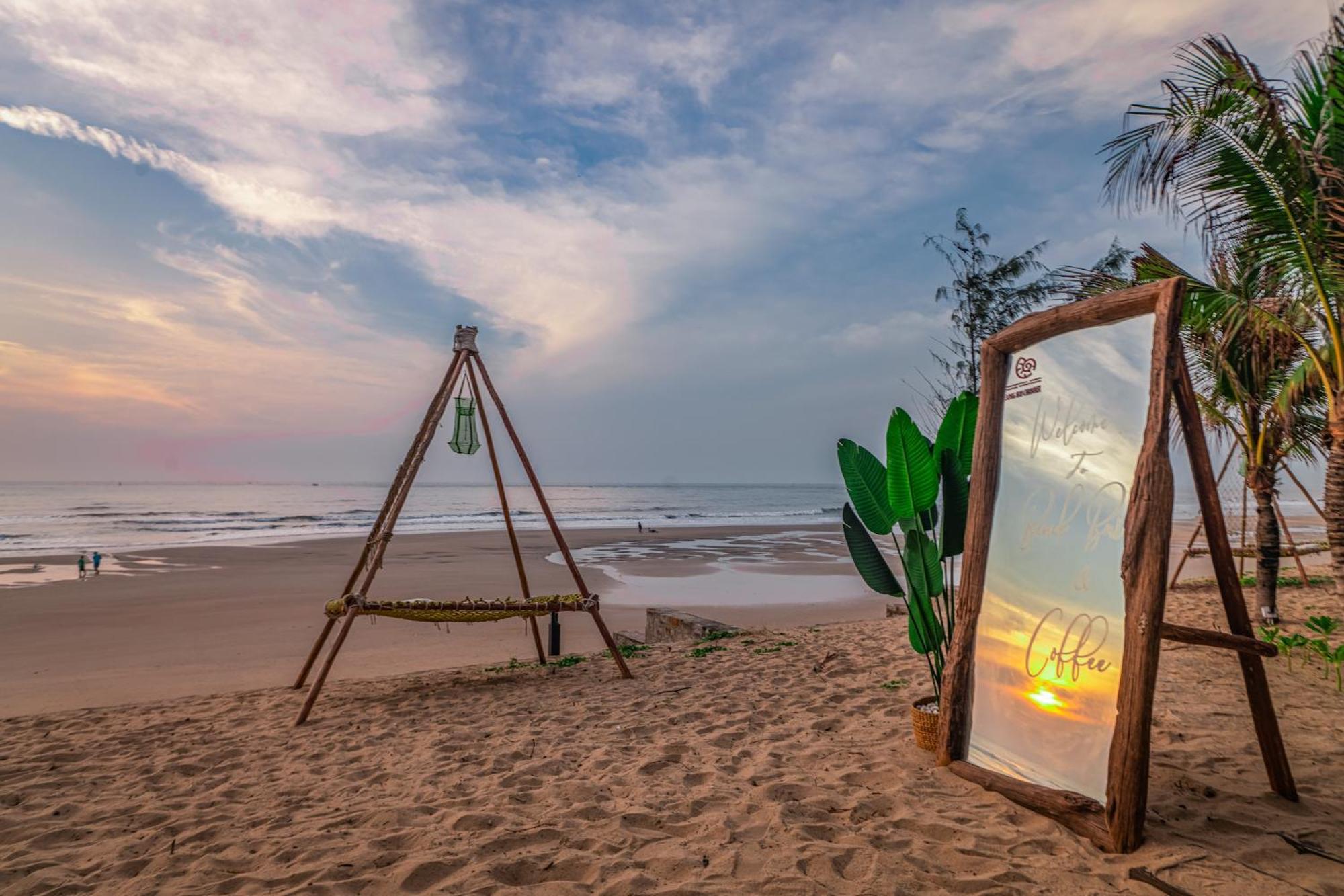 Long Hai Channel Beach Resort Exterior photo