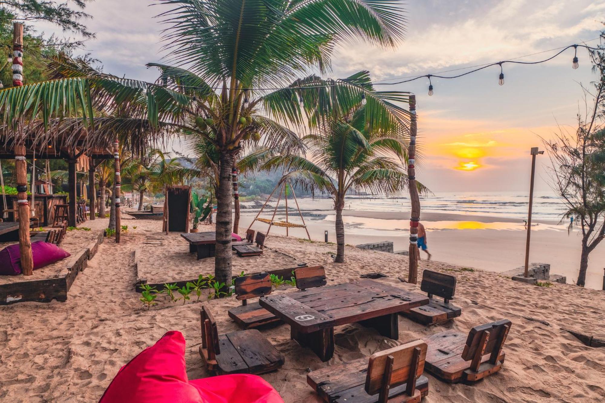 Long Hai Channel Beach Resort Exterior photo