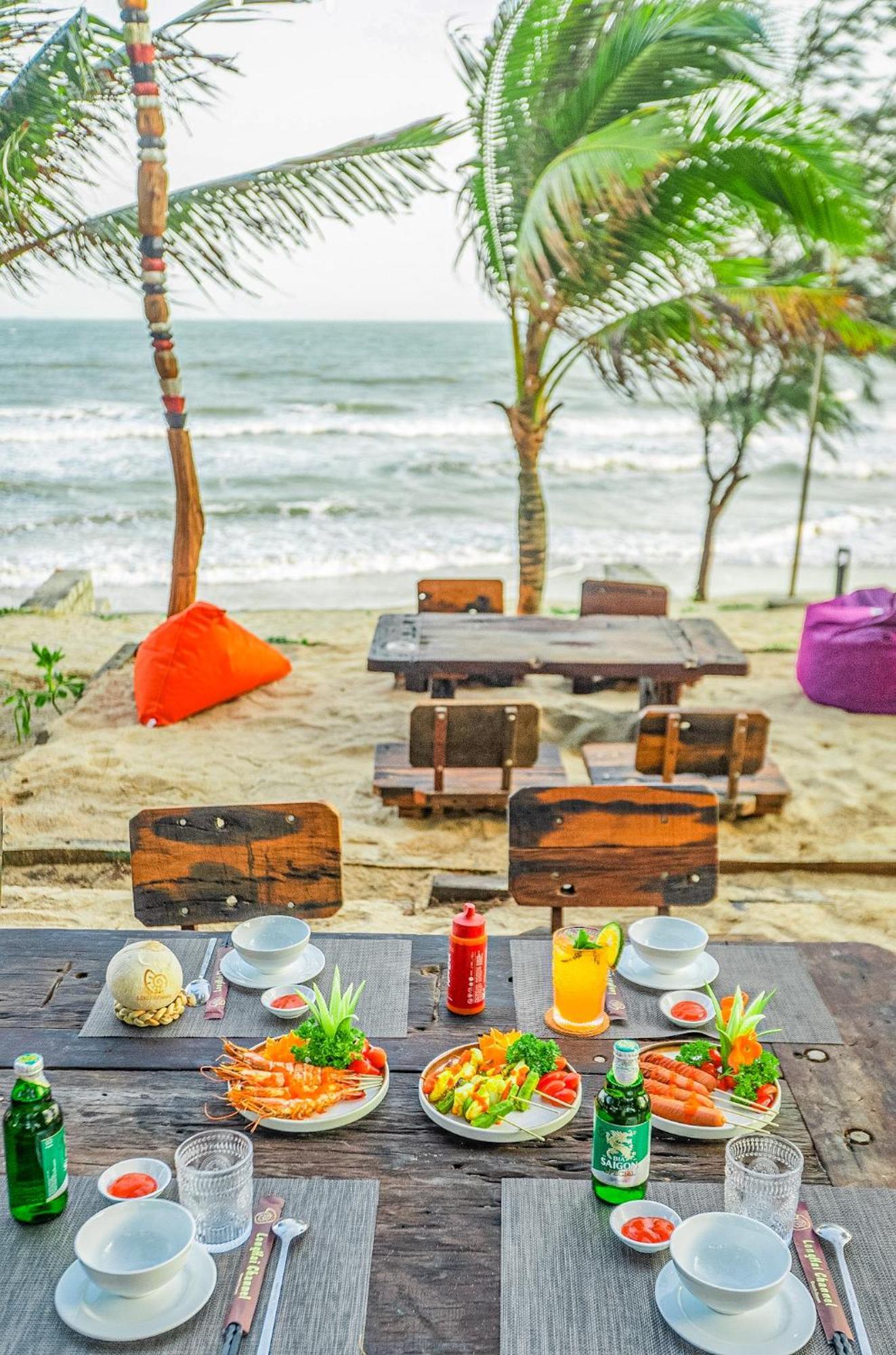 Long Hai Channel Beach Resort Exterior photo