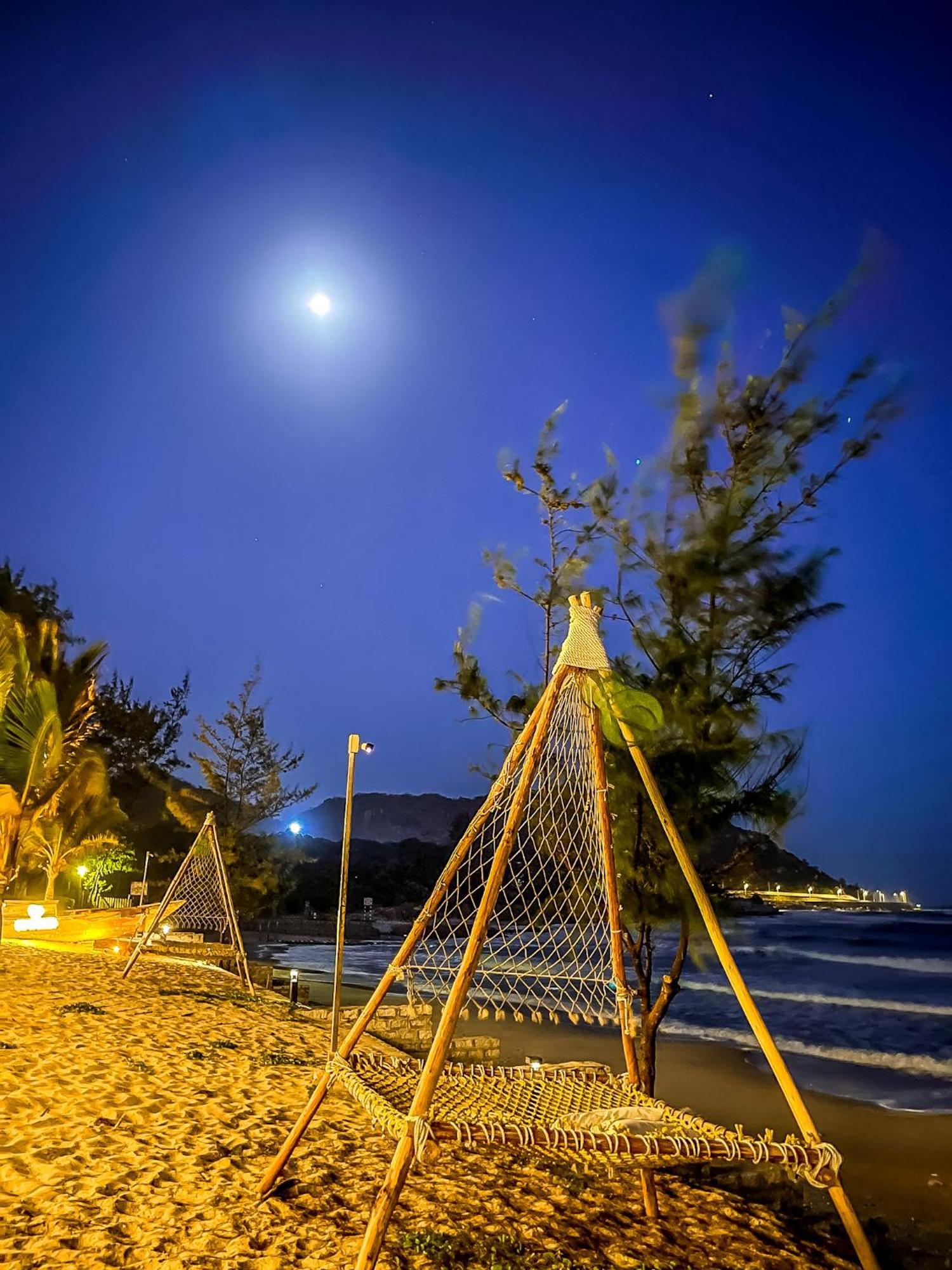 Long Hai Channel Beach Resort Exterior photo