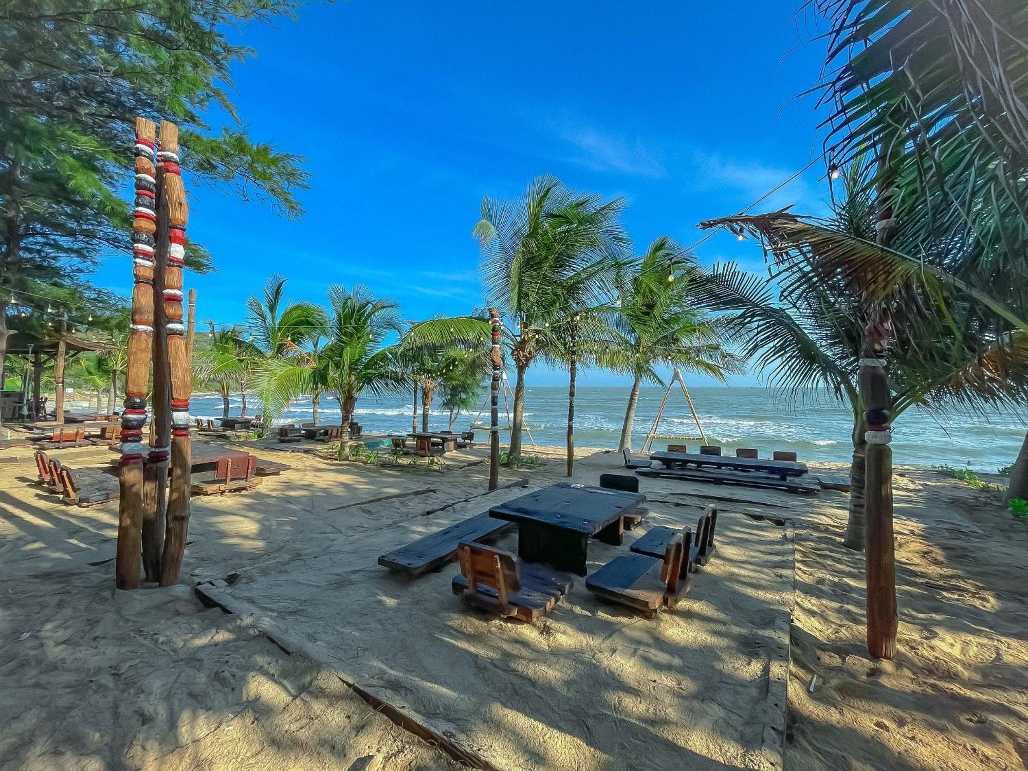 Long Hai Channel Beach Resort Exterior photo
